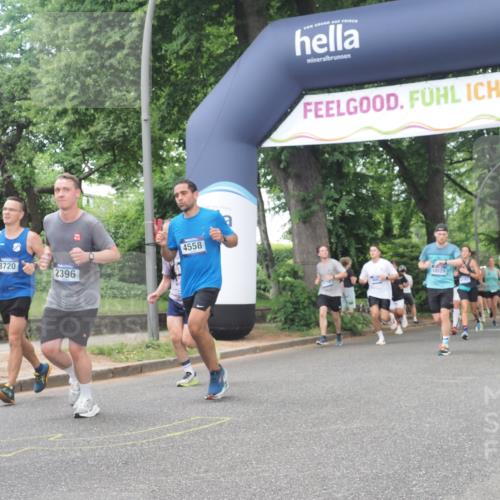 29.06.2025 - hella hamburg halbmarathon KatJ http://msf.ph/oto/8268414 29.06.2025 10:39:26 Zwischen KM18-KM19 2396, 3426, 4558, 4635, 5116, 5607, 6776, 7409, 8720 meine-sportfotos.de