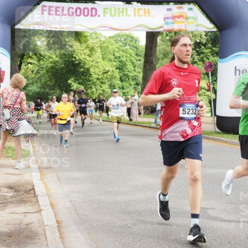 29.06.2025 - hella hamburg halbmarathon MichiJ http://msf.ph/oto/8268418 29.06.2025 10:55:11 Zwischen KM18-KM19 5232, 7846, 9173, 9366, 9781, 10709, 11873, 14785, 15875, 17540, 19034 meine-sportfotos.de
