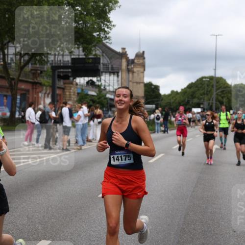 29.06.2025 - hella hamburg halbmarathon Yannick Fuchs http://msf.ph/oto/8268428 29.06.2025 10:48:55 20KM 1125, 1327, 1496, 1506, 1628, 2029, 2119, 2448, 2474, 2561, 2771, 2884, 2955, 3041, 3652, 3791, 3794, 3945, 4029, 4231, 4616, 4868, 4903, 4938, 5319, 6355, 6433, 6443, 6587, 6891, 6938, 8487, 8514, 8618, 8973, 10192, 10368, 10376, 11184, 11333, 11568, 11747, 11797, 11799, 11976, 12186, 12526, 12584, 12961, 13267, 13988, 14036, 14175, 14592, 14638, 14834, 14845, 14948, 15389, 15854, 15868, 15896, 16047, 16110, 16327, 17842, 18031, 18380 meine-sportfotos.de