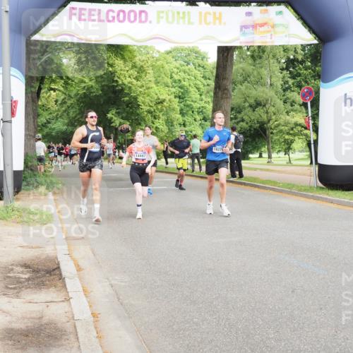 29.06.2025 - hella hamburg halbmarathon MichiJ http://msf.ph/oto/8268441 29.06.2025 10:30:55 Zwischen KM18-KM19 1312, 5682, 13446, 13709, 16660 meine-sportfotos.de