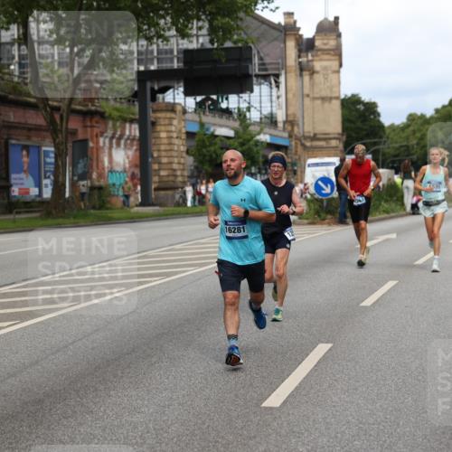 29.06.2025 - hella hamburg halbmarathon Yannick Fuchs http://msf.ph/oto/8268458 29.06.2025 10:36:50 20KM 1169, 1209, 1256, 1312, 1700, 1903, 1962, 2233, 3523, 4823, 5436, 5682, 6639, 6721, 6770, 7116, 7363, 7448, 7693, 7765, 7865, 8694, 9365, 10216, 10469, 12098, 13446, 13483, 13709, 13725, 14811, 15095, 15175, 15270, 15654, 16281, 16295, 16507, 16626, 16660, 17000, 17016, 17363, 17637, 17864, 17926, 18330, 18559, 18920 meine-sportfotos.de