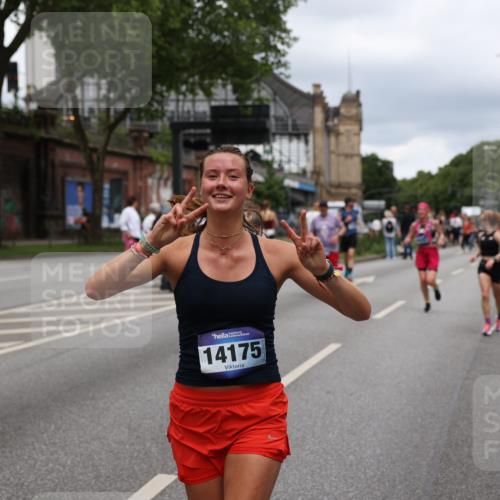 29.06.2025 - hella hamburg halbmarathon Yannick Fuchs http://msf.ph/oto/8268496 29.06.2025 10:48:56 20KM 1125, 1496, 1506, 1628, 2029, 2119, 2252, 2448, 2474, 2561, 2771, 2884, 2955, 3041, 3652, 3791, 3794, 3945, 4029, 4231, 4616, 4868, 4903, 4938, 5319, 6355, 6433, 6443, 6587, 6891, 6938, 8487, 8514, 8618, 8973, 10044, 10368, 10376, 11184, 11333, 11568, 11747, 11797, 11799, 11976, 12483, 12526, 12584, 12961, 13267, 13988, 14036, 14175, 14592, 14638, 14834, 14845, 14948, 15389, 15854, 15868, 15896, 16047, 16110, 16327, 17842, 18031, 18380 meine-sportfotos.de