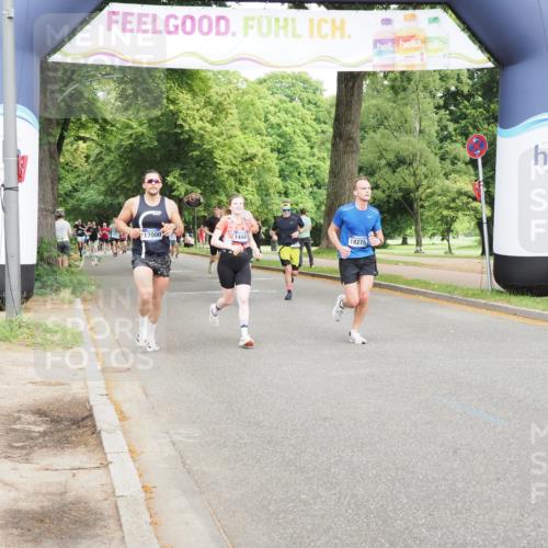 29.06.2025 - hella hamburg halbmarathon MichiJ http://msf.ph/oto/8268498 29.06.2025 10:30:55 Zwischen KM18-KM19 1312, 5682, 13446, 13709, 16660 meine-sportfotos.de