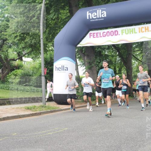 29.06.2025 - hella hamburg halbmarathon KatJ http://msf.ph/oto/8268504 29.06.2025 10:39:28 Zwischen KM18-KM19 2396, 3426, 4558, 4635, 5032, 5116, 5607, 6562, 6776, 7724, 8661, 8720 meine-sportfotos.de