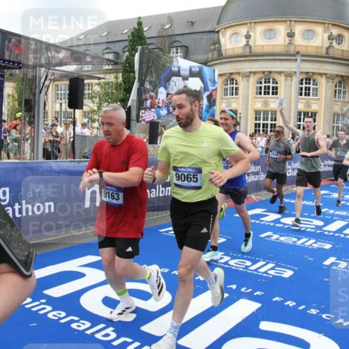 29.06.2025 - hella hamburg halbmarathon Michael Strokosch http://msf.ph/oto/8268505 29.06.2025 10:52:54 Ziel 1257, 1258, 1657, 2099, 2444, 2814, 2910, 4557, 4558, 5077, 5169, 5194, 8139, 8172, 8720, 8955, 9065, 9163, 10724, 10811, 11217, 11992, 14198, 14286, 14805, 17198, 19244 meine-sportfotos.de