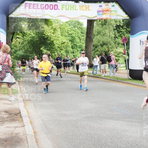 29.06.2025 - hella hamburg halbmarathon MichiJ http://msf.ph/oto/8268521 29.06.2025 10:55:12 Zwischen KM18-KM19 5232, 7846, 9173, 9366, 9781, 10709, 11873, 15875, 17540, 18015, 19034 meine-sportfotos.de