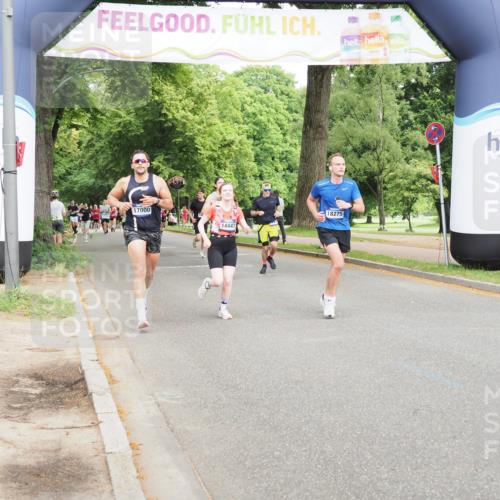 29.06.2025 - hella hamburg halbmarathon MichiJ http://msf.ph/oto/8268528 29.06.2025 10:30:55 Zwischen KM18-KM19 1312, 5682, 13446, 13709, 16660 meine-sportfotos.de