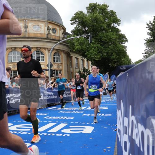 29.06.2025 - hella hamburg halbmarathon Strokosch-Dieckow http://msf.ph/oto/8268543 29.06.2025 10:45:56 Ziel 2189, 3477, 4277, 5648, 6460, 6532, 8269, 8577, 8871, 10792, 11821, 11936, 12084, 12269, 14462, 14804, 14911, 15149, 16624, 17008, 18081, 18185, 19116 meine-sportfotos.de