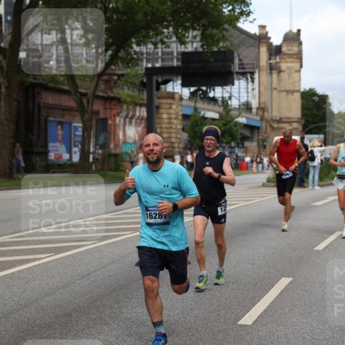 29.06.2025 - hella hamburg halbmarathon Yannick Fuchs http://msf.ph/oto/8268654 29.06.2025 10:36:51 20KM 1169, 1209, 1256, 1312, 1700, 1903, 1962, 2233, 3523, 4823, 5436, 5682, 6639, 6721, 6770, 7363, 7448, 7693, 7765, 7865, 8694, 9365, 10216, 10469, 12098, 13446, 13483, 13709, 13725, 14811, 15095, 15175, 15270, 15654, 16281, 16295, 16507, 16626, 16660, 17000, 17016, 17363, 17637, 17864, 17926, 18330, 18559, 18920 meine-sportfotos.de