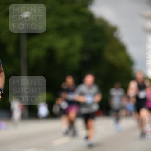29.06.2025 - hella hamburg halbmarathon Dr. Thomas Lammeyer http://msf.ph/oto/8268676 29.06.2025 10:15:04 Kennedybrücke 1531, 1548, 1781, 2868, 4287, 5440, 8171, 8561, 8807, 8810, 10196, 10372, 11149 meine-sportfotos.de