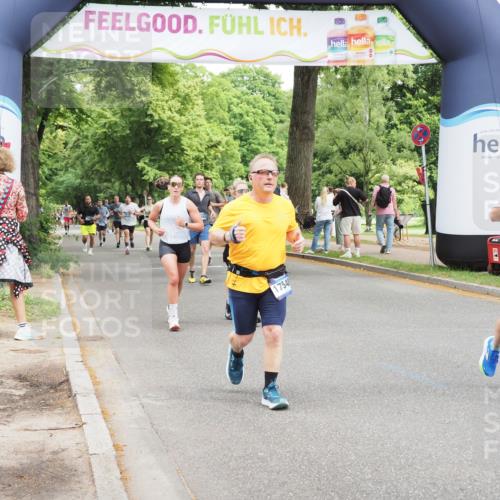 29.06.2025 - hella hamburg halbmarathon MichiJ http://msf.ph/oto/8268728 29.06.2025 10:55:14 Zwischen KM18-KM19 5232, 7846, 9366, 9781, 10709, 11873, 13331, 14060, 14196, 15875, 17540, 18015 meine-sportfotos.de