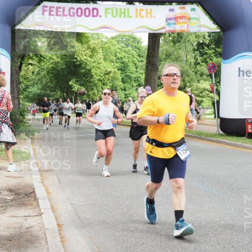 29.06.2025 - hella hamburg halbmarathon MichiJ http://msf.ph/oto/8268778 29.06.2025 10:55:14 Zwischen KM18-KM19 5232, 7846, 9366, 9781, 10709, 11873, 13331, 14060, 14196, 15875, 17540, 18015 meine-sportfotos.de