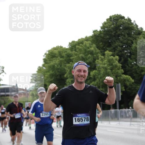 29.06.2025 - hella hamburg halbmarathon Jannik Wohlers http://msf.ph/oto/8268793 29.06.2025 10:33:45 Lombardsbrücke 1705, 1787, 2265, 2464, 2496, 2526, 2933, 3145, 3829, 3848, 4807, 4824, 4826, 5561, 5584, 7324, 7329, 8277, 8349, 10360, 10800, 11432, 11642, 11668, 12165, 12330, 12896, 13401, 13437, 13485, 14047, 14058, 14873, 14919, 15792, 15793, 15845, 15983, 16115, 16578, 17105, 17440, 17789, 17953, 18044, 19145, 19164 meine-sportfotos.de