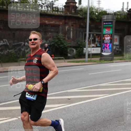29.06.2025 - hella hamburg halbmarathon Yannick Fuchs http://msf.ph/oto/8268829 29.06.2025 10:48:57 20KM 1125, 1496, 1506, 1628, 2029, 2119, 2252, 2448, 2474, 2561, 2771, 2884, 2955, 3041, 3652, 3791, 3794, 3945, 4029, 4231, 4616, 4868, 4903, 4938, 5319, 6355, 6433, 6443, 6587, 6891, 6938, 8487, 8514, 8618, 8973, 10044, 10368, 10376, 11184, 11333, 11568, 11747, 11797, 11799, 11976, 12483, 12526, 12584, 12961, 13267, 13988, 14036, 14175, 14592, 14638, 14834, 14845, 14909, 14948, 15389, 15854, 15868, 15896, 16047, 16110, 16327, 17842, 18031, 18190, 18380 meine-sportfotos.de
