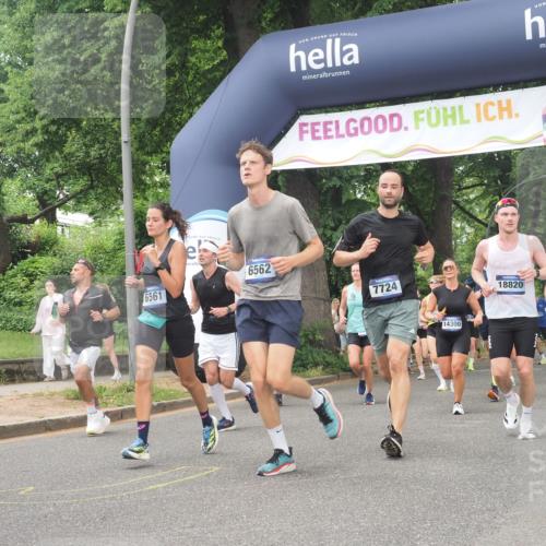 29.06.2025 - hella hamburg halbmarathon KatJ http://msf.ph/oto/8268887 29.06.2025 10:39:30 Zwischen KM18-KM19 2396, 3426, 4558, 4635, 4814, 4839, 5032, 5116, 5607, 6562, 7724, 8661, 8710, 8720 meine-sportfotos.de