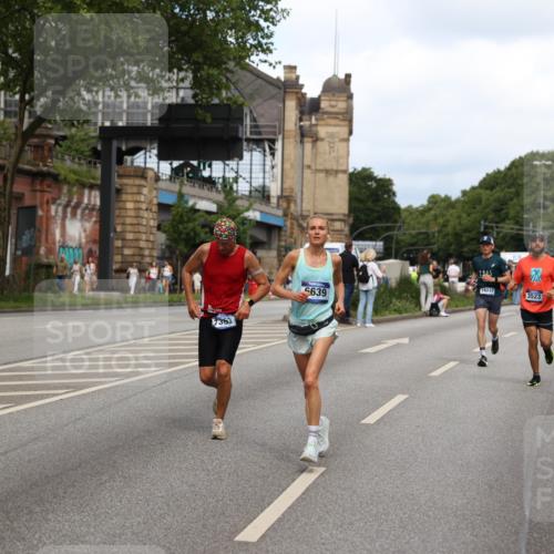 29.06.2025 - hella hamburg halbmarathon Yannick Fuchs http://msf.ph/oto/8268931 29.06.2025 10:36:52 20KM 1209, 1256, 1312, 1700, 1903, 2233, 3523, 4823, 5436, 5682, 6639, 6721, 6770, 7363, 7448, 7693, 7765, 7865, 8694, 10216, 10469, 12098, 13446, 13483, 13709, 13725, 14811, 15095, 15175, 15270, 15654, 16281, 16295, 16507, 16626, 16660, 17000, 17016, 17363, 17637, 17864, 17926, 18330, 18559, 18920 meine-sportfotos.de
