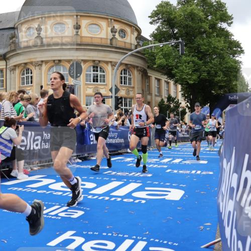 29.06.2025 - hella hamburg halbmarathon Strokosch-Dieckow http://msf.ph/oto/8268941 29.06.2025 10:46:04 Ziel 1759, 2189, 2707, 3087, 5648, 6460, 7450, 7961, 8269, 9585, 11094, 11125, 11936, 12084, 12269, 13630, 14462, 14804, 16136, 16466, 16475, 17008, 18081, 18702, 18797 meine-sportfotos.de