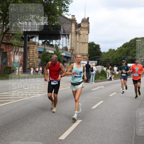 29.06.2025 - hella hamburg halbmarathon Yannick Fuchs http://msf.ph/oto/8268951 29.06.2025 10:36:52 20KM 1209, 1256, 1312, 1700, 1903, 2233, 3523, 4823, 5436, 5682, 6639, 6721, 6770, 7363, 7448, 7693, 7765, 7865, 8694, 10216, 10469, 12098, 13446, 13483, 13709, 13725, 14811, 15095, 15175, 15270, 15654, 16281, 16295, 16507, 16626, 16660, 17000, 17016, 17363, 17637, 17864, 17926, 18330, 18559, 18920 meine-sportfotos.de