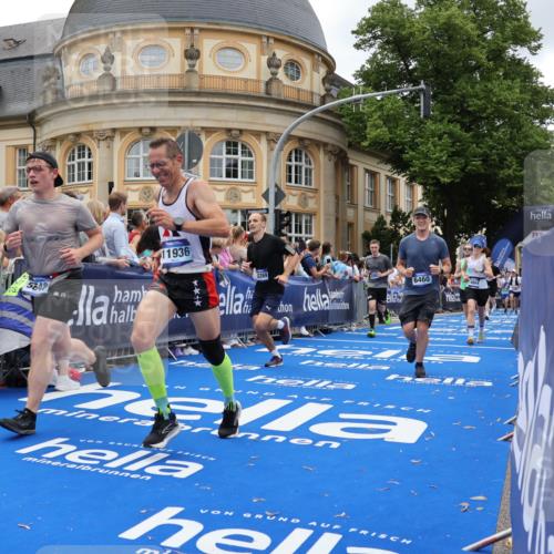 29.06.2025 - hella hamburg halbmarathon Strokosch-Dieckow http://msf.ph/oto/8268991 29.06.2025 10:46:05 Ziel 1759, 2189, 2707, 3087, 5648, 6460, 7450, 7961, 8269, 9585, 11094, 11125, 11936, 12269, 13630, 14462, 14804, 16136, 16466, 16475, 18081, 18702, 18797 meine-sportfotos.de
