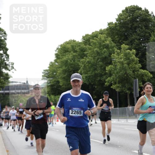 29.06.2025 - hella hamburg halbmarathon Jannik Wohlers http://msf.ph/oto/8269036 29.06.2025 10:33:46 Lombardsbrücke 1672, 1705, 1787, 2265, 2464, 2496, 2526, 2801, 2933, 3145, 3829, 3848, 4807, 4824, 4826, 5561, 5584, 6105, 7324, 7329, 8277, 8349, 8965, 10360, 10800, 11432, 11642, 11668, 12165, 12330, 12896, 13401, 13437, 13485, 14047, 14058, 14854, 14855, 14873, 14919, 15792, 15793, 15845, 15983, 16115, 16578, 17105, 17440, 17650, 17789, 17953, 18044, 19145, 19164 meine-sportfotos.de