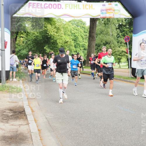 29.06.2025 - hella hamburg halbmarathon MichiJ http://msf.ph/oto/8269054 29.06.2025 10:31:06 Zwischen KM18-KM19 2233, 9371, 14201, 14210, 15301, 15921, 17363, 18304 meine-sportfotos.de