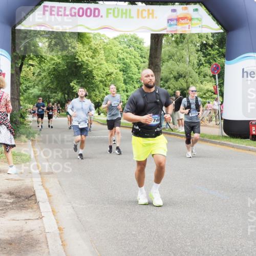 29.06.2025 - hella hamburg halbmarathon MichiJ http://msf.ph/oto/8269059 29.06.2025 10:55:22 Zwischen KM18-KM19 2712, 4032, 6822, 9253, 9886, 13331, 14060, 17113, 17746, 18236, 18239, 18555 meine-sportfotos.de