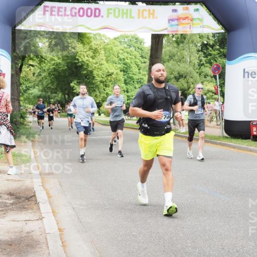 29.06.2025 - hella hamburg halbmarathon MichiJ http://msf.ph/oto/8269066 29.06.2025 10:55:22 Zwischen KM18-KM19 2712, 4032, 6822, 9253, 9886, 13331, 14060, 17113, 17746, 18236, 18239, 18555 meine-sportfotos.de