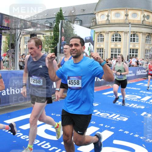 29.06.2025 - hella hamburg halbmarathon Michael Strokosch http://msf.ph/oto/8269096 29.06.2025 10:52:59 Ziel 1257, 1258, 1657, 2099, 2444, 2814, 4557, 4558, 4770, 5907, 7509, 8139, 8720, 8955, 10724, 10811, 11992, 12367, 12519, 14791, 15430, 18590, 18720 meine-sportfotos.de