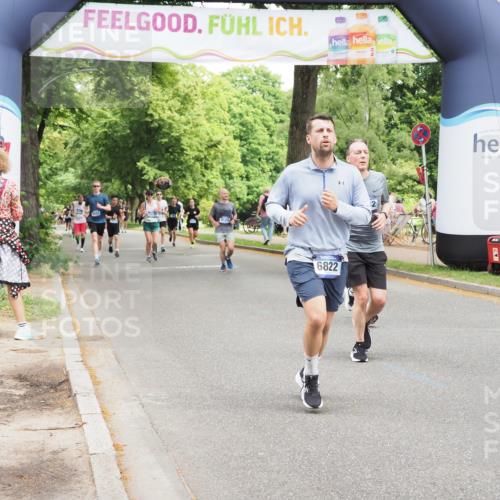 29.06.2025 - hella hamburg halbmarathon MichiJ http://msf.ph/oto/8269142 29.06.2025 10:55:24 Zwischen KM18-KM19 2712, 4032, 6822, 8147, 9253, 9886, 17113, 17746, 18042, 18236, 18555 meine-sportfotos.de