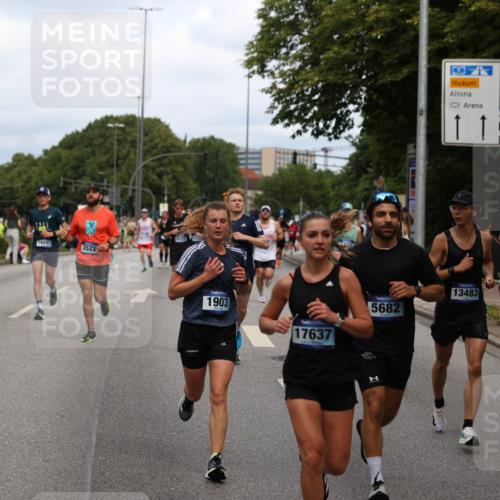 29.06.2025 - hella hamburg halbmarathon Yannick Fuchs http://msf.ph/oto/8269152 29.06.2025 10:36:53 20KM 1209, 1256, 1312, 1700, 1903, 2233, 3523, 4823, 5436, 5682, 6639, 6721, 6770, 7035, 7363, 7448, 7693, 7734, 7765, 7865, 8694, 10216, 10469, 12098, 13446, 13483, 13709, 13725, 14811, 15095, 15175, 15270, 15654, 16281, 16295, 16507, 16626, 16660, 17000, 17016, 17363, 17637, 17864, 17926, 18330, 18559, 18920 meine-sportfotos.de