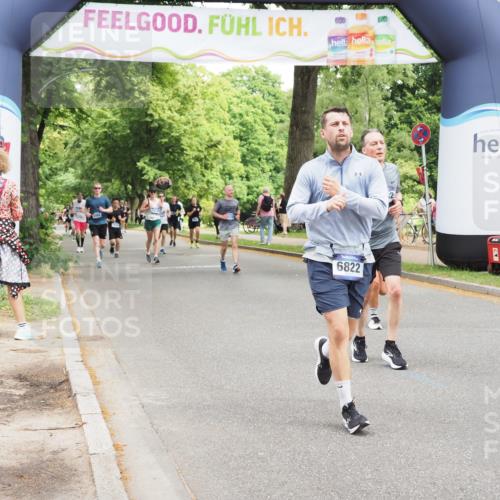 29.06.2025 - hella hamburg halbmarathon MichiJ http://msf.ph/oto/8269169 29.06.2025 10:55:24 Zwischen KM18-KM19 2712, 4032, 6822, 8147, 9253, 9886, 17113, 17746, 18042, 18236, 18555 meine-sportfotos.de