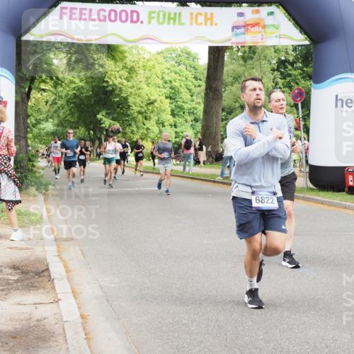 29.06.2025 - hella hamburg halbmarathon MichiJ http://msf.ph/oto/8269197 29.06.2025 10:55:24 Zwischen KM18-KM19 2712, 4032, 6822, 8147, 9253, 9886, 17113, 17746, 18042, 18236, 18555 meine-sportfotos.de