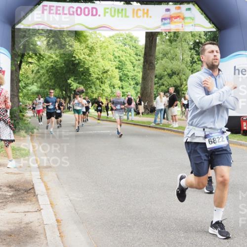 29.06.2025 - hella hamburg halbmarathon MichiJ http://msf.ph/oto/8269212 29.06.2025 10:55:25 Zwischen KM18-KM19 2712, 4032, 6822, 8147, 9253, 9886, 17113, 17746, 18042 meine-sportfotos.de