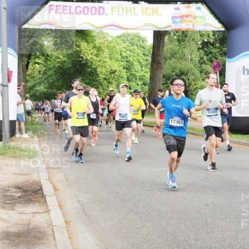 29.06.2025 - hella hamburg halbmarathon MichiJ http://msf.ph/oto/8269260 29.06.2025 10:31:08 Zwischen KM18-KM19 2233, 3116, 3697, 9371, 14201, 14210, 15301, 15921, 16626, 17363, 18632, 18920, 18987, 19090 meine-sportfotos.de