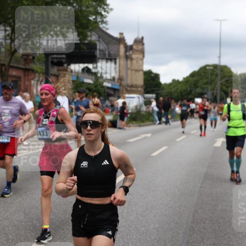 29.06.2025 - hella hamburg halbmarathon Yannick Fuchs http://msf.ph/oto/8269323 29.06.2025 10:48:59 20KM 1125, 1506, 1628, 2029, 2119, 2252, 2448, 2561, 2884, 2955, 3041, 3256, 3652, 3945, 4029, 4231, 4616, 4868, 4903, 4938, 5319, 6355, 6433, 6587, 6891, 6938, 8487, 8514, 8618, 8973, 10044, 10368, 10376, 11184, 11333, 11568, 11797, 11799, 11976, 12483, 12526, 12584, 12961, 13267, 13988, 14175, 14638, 14834, 14845, 14909, 15389, 15854, 15868, 15896, 16047, 16110, 16327, 17842, 18031, 18190, 18380 meine-sportfotos.de