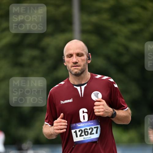 29.06.2025 - hella hamburg halbmarathon Dr. Thomas Lammeyer http://msf.ph/oto/8269466 29.06.2025 10:35:50 Kennedybrücke 1235, 1844, 2672, 2831, 2832, 3358, 3396, 3424, 3571, 3681, 4877, 4953, 5165, 5350, 5496, 5846, 5965, 6160, 6344, 6573, 7295, 7334, 7816, 8304, 8538, 8806, 9078, 9104, 9183, 9478, 9882, 9883, 10240, 10421, 10435, 10653, 11178 meine-sportfotos.de