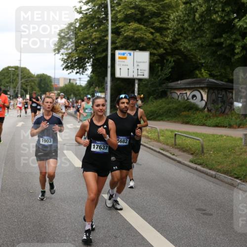 29.06.2025 - hella hamburg halbmarathon Yannick Fuchs http://msf.ph/oto/8269503 29.06.2025 10:36:53 20KM 1209, 1256, 1312, 1700, 1903, 2233, 3523, 4823, 5436, 5682, 6639, 6721, 6770, 7035, 7363, 7448, 7693, 7734, 7765, 7865, 8694, 10216, 10469, 12098, 13446, 13483, 13709, 13725, 14811, 15095, 15175, 15270, 15654, 16281, 16295, 16507, 16626, 16660, 17000, 17016, 17363, 17637, 17864, 17926, 18330, 18559, 18920 meine-sportfotos.de