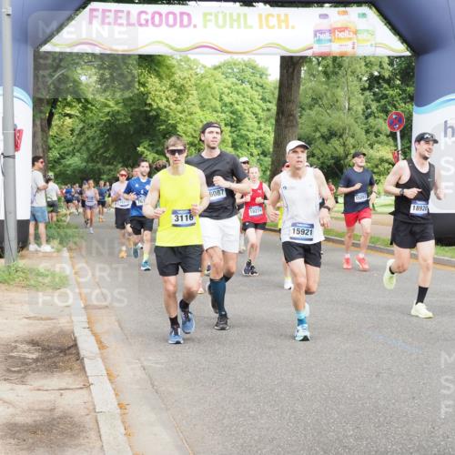 29.06.2025 - hella hamburg halbmarathon MichiJ http://msf.ph/oto/8269531 29.06.2025 10:31:09 Zwischen KM18-KM19 2233, 3116, 3697, 9371, 14201, 14210, 15233, 15301, 15921, 16626, 17363, 17864, 18274, 18632, 18920, 18987, 19090 meine-sportfotos.de