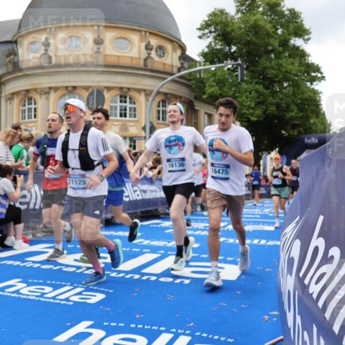 29.06.2025 - hella hamburg halbmarathon Strokosch-Dieckow http://msf.ph/oto/8269542 29.06.2025 10:46:11 Ziel 1569, 1759, 2048, 2590, 2707, 3056, 3087, 4949, 6388, 7450, 7961, 9497, 9585, 10796, 11094, 11125, 13630, 14200, 14262, 16136, 16466, 16475, 17190, 18702, 18797 meine-sportfotos.de