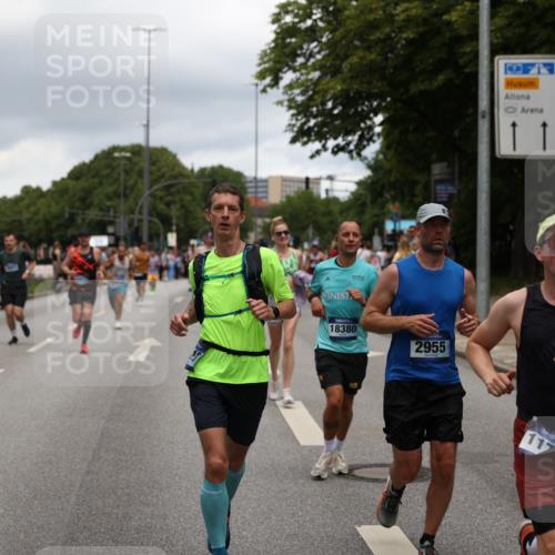 29.06.2025 - hella hamburg halbmarathon Yannick Fuchs http://msf.ph/oto/8269588 29.06.2025 10:49:00 20KM 1125, 1506, 1628, 2029, 2119, 2252, 2448, 2561, 2884, 2955, 3256, 3652, 4029, 4616, 4868, 4903, 4938, 5021, 5319, 6355, 6433, 6587, 6891, 6938, 8487, 8514, 8618, 8973, 10044, 10368, 10376, 11184, 11333, 11568, 11797, 11799, 11976, 12483, 12526, 12584, 12961, 13267, 13988, 14175, 14750, 14834, 14845, 14909, 15389, 15854, 15868, 15896, 16047, 16110, 16327, 17842, 18031, 18190, 18380 meine-sportfotos.de