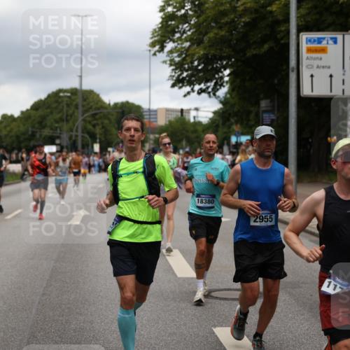 29.06.2025 - hella hamburg halbmarathon Yannick Fuchs http://msf.ph/oto/8269608 29.06.2025 10:49:00 20KM 1125, 1506, 1628, 2029, 2119, 2252, 2448, 2561, 2884, 2955, 3256, 3652, 4029, 4616, 4868, 4903, 4938, 5021, 5319, 6355, 6433, 6587, 6891, 6938, 8487, 8514, 8618, 8973, 10044, 10368, 10376, 11184, 11333, 11568, 11797, 11799, 11976, 12483, 12526, 12584, 12961, 13267, 13988, 14175, 14750, 14834, 14845, 14909, 15389, 15854, 15868, 15896, 16047, 16110, 16327, 17842, 18031, 18190, 18380 meine-sportfotos.de