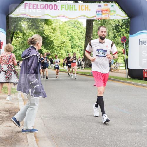 29.06.2025 - hella hamburg halbmarathon MichiJ http://msf.ph/oto/8269670 29.06.2025 10:55:34 Zwischen KM18-KM19 4492, 8632, 9075, 9128, 14149, 14868, 15697, 19134 meine-sportfotos.de