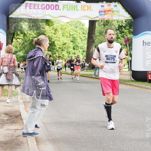 29.06.2025 - hella hamburg halbmarathon MichiJ http://msf.ph/oto/8269689 29.06.2025 10:55:35 Zwischen KM18-KM19 4492, 8632, 9075, 14149, 14868, 15697 meine-sportfotos.de