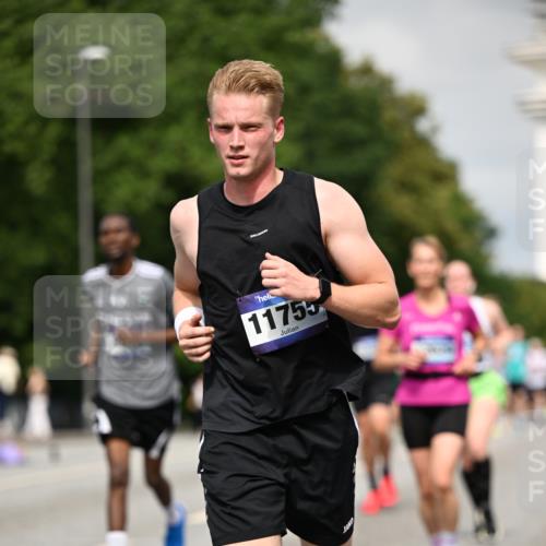 29.06.2025 - hella hamburg halbmarathon Dr. Thomas Lammeyer http://msf.ph/oto/8269695 29.06.2025 10:15:09 Kennedybrücke 1531, 1866, 2868, 4287, 5379, 5440, 8171, 8807, 8810, 9169, 10196, 10372, 11149, 11321 meine-sportfotos.de