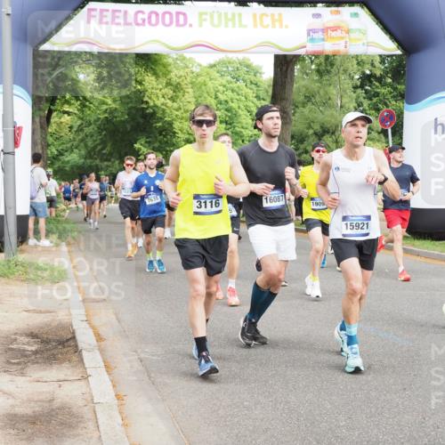 29.06.2025 - hella hamburg halbmarathon MichiJ http://msf.ph/oto/8269752 29.06.2025 10:31:10 Zwischen KM18-KM19 1353, 2233, 3116, 3697, 7448, 9371, 14201, 14210, 15233, 15301, 15921, 16626, 17363, 17733, 17864, 17911, 18274, 18632, 18920, 18987, 19090 meine-sportfotos.de