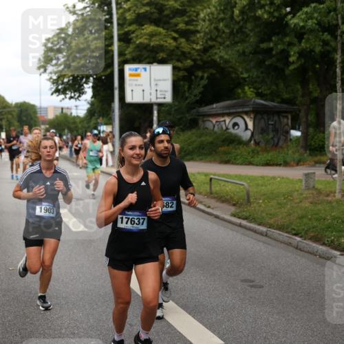 29.06.2025 - hella hamburg halbmarathon Yannick Fuchs http://msf.ph/oto/8269758 29.06.2025 10:36:54 20KM 1209, 1256, 1312, 1700, 1903, 2233, 3523, 4823, 5436, 5682, 6639, 6721, 6770, 7035, 7363, 7448, 7693, 7734, 7765, 7865, 9833, 10216, 10469, 12098, 13446, 13483, 13709, 13725, 14811, 15095, 15175, 15270, 16281, 16295, 16507, 16626, 16660, 17000, 17016, 17177, 17363, 17637, 17864, 17926, 18330, 18559, 18920 meine-sportfotos.de