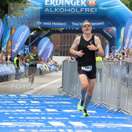 29.06.2025 - hella hamburg halbmarathon Strokosch-Dieckow http://msf.ph/oto/8269836 29.06.2025 10:23:03 Ziel 4128, 7862, 18328, 18930 meine-sportfotos.de