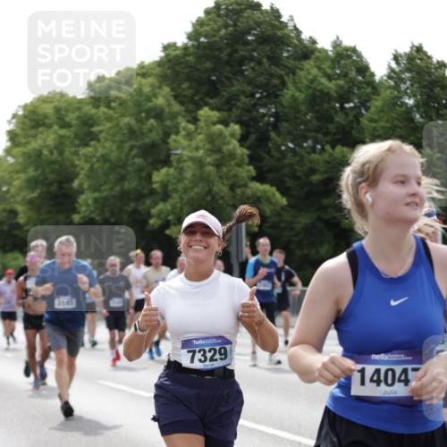 29.06.2025 - hella hamburg halbmarathon Jannik Wohlers http://msf.ph/oto/8269885 29.06.2025 10:33:50 Lombardsbrücke 1672, 2265, 2464, 2496, 2510, 2511, 2526, 2801, 2933, 3145, 3829, 3848, 4824, 4826, 5609, 6105, 6574, 7324, 7329, 8277, 8349, 8965, 10360, 10564, 11432, 11668, 12165, 12330, 12896, 13437, 13485, 13747, 14047, 14058, 14854, 14855, 14918, 14919, 15793, 15845, 15983, 16115, 16578, 17105, 17650, 17789, 17953, 18044 meine-sportfotos.de
