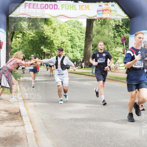 29.06.2025 - hella hamburg halbmarathon MichiJ http://msf.ph/oto/8269944 29.06.2025 10:55:39 Zwischen KM18-KM19 1071, 2281, 3154, 6217, 8263, 8632, 9075, 14868, 15697, 18176 meine-sportfotos.de