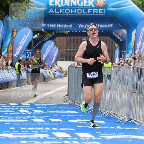 29.06.2025 - hella hamburg halbmarathon Strokosch-Dieckow http://msf.ph/oto/8270030 29.06.2025 10:23:02 Ziel 4128, 7862, 18328, 18930 meine-sportfotos.de